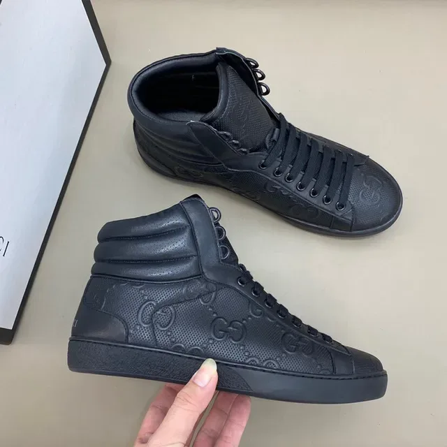 Gucci Screener Tênis lifestyle pretos embossados GG Monograma 6