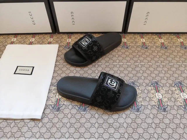 Gucci Screener Black Velvet Strap Interlocking G Logo Slippers 3