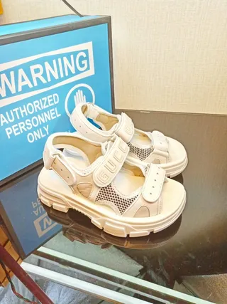 Gucci Screener Sandálias gladiadoras Off-White Grossas 9