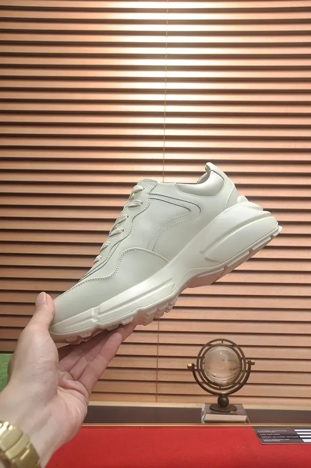 Gucci Screener Off-White Embroidered Interlocking G Lifestyle Sneakers 9