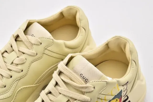 Gucci Screener Off-White Logo-Print Chunky Sneakers 14