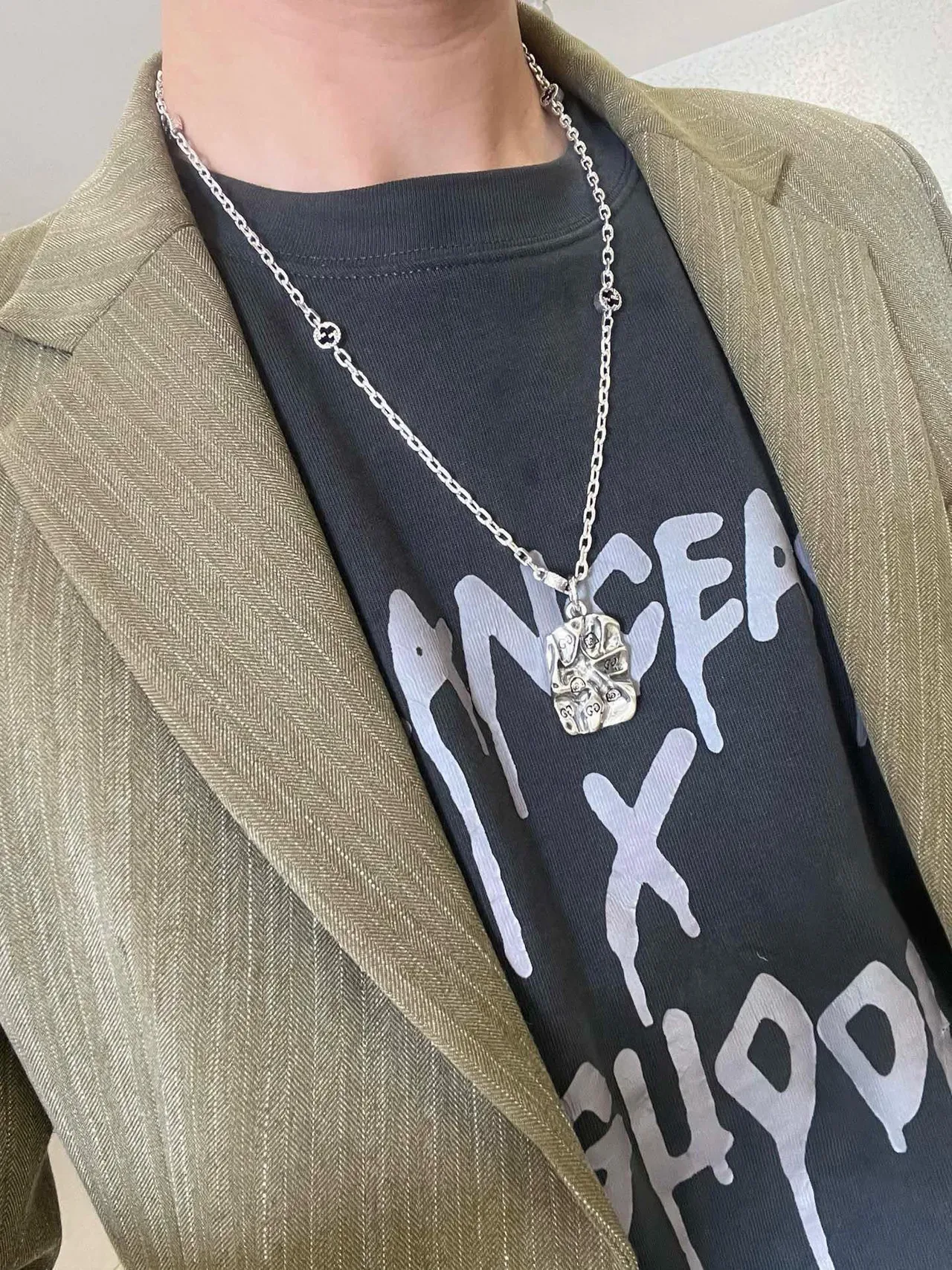 Gucci Silver Black Chain Sculpted Pendant Necklace 5