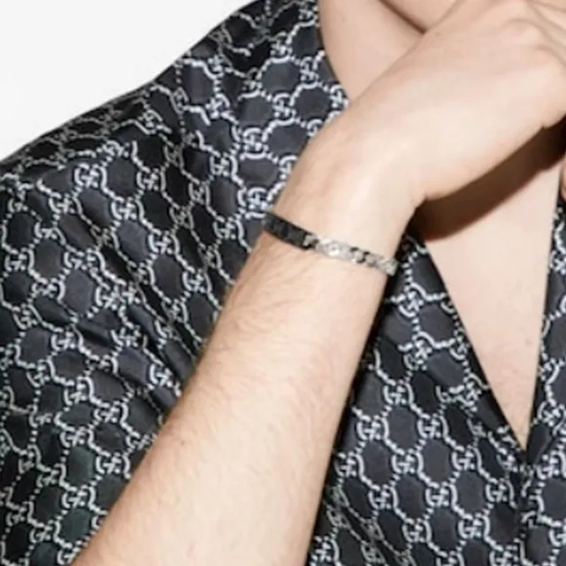 Gucci Silver Black Curb Chain Plaque Bracelet 2