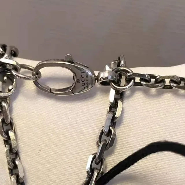Gucci Silver Black Oval Pendant Rope-Edge Border Necklace 2