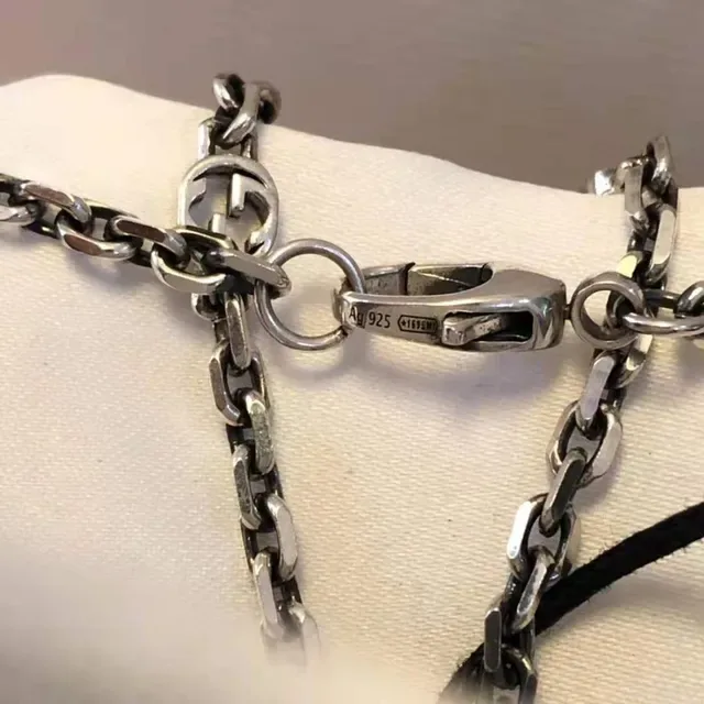 Gucci Silver Black Oval Pendant Rope-Edge Border Necklace 6