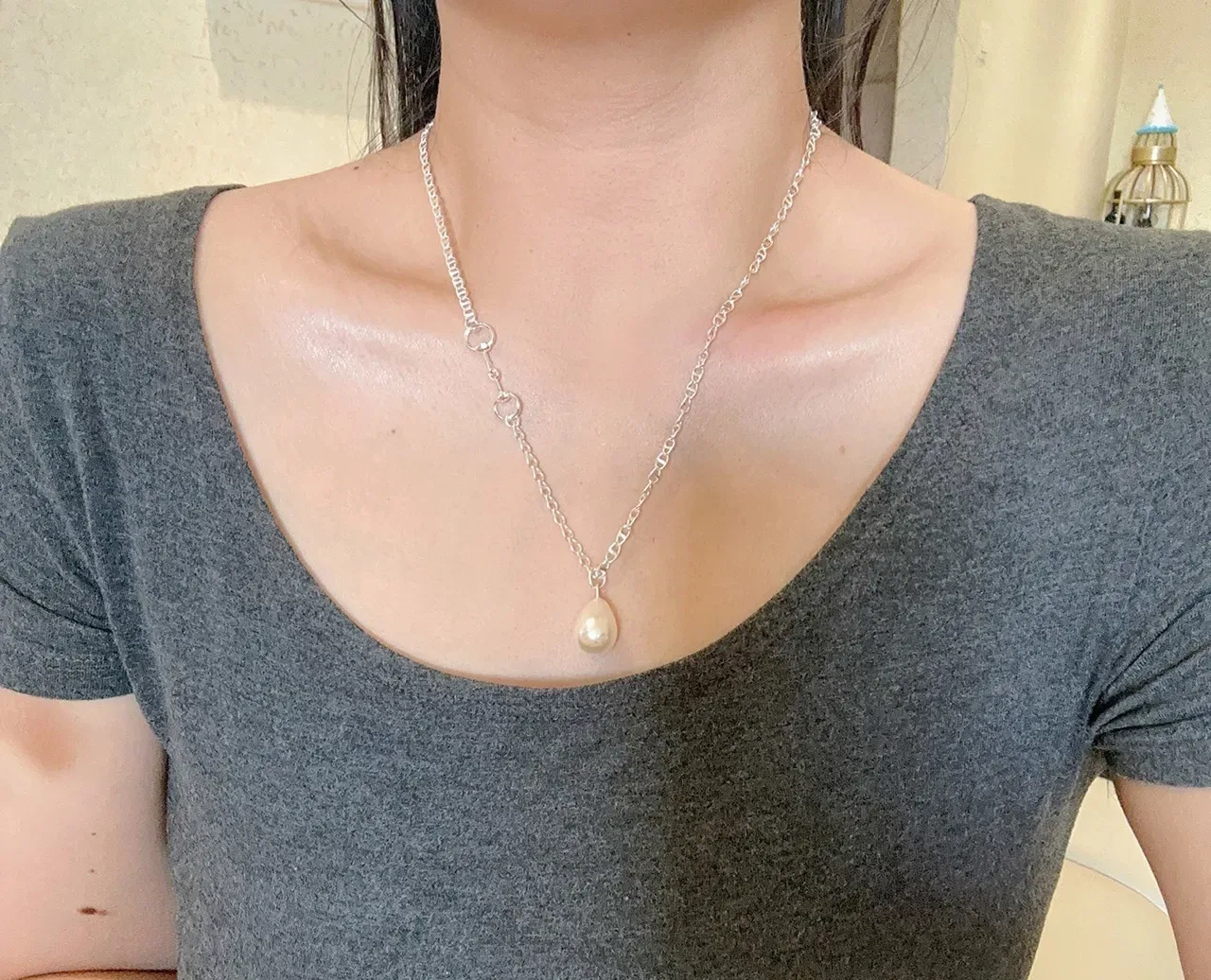 Gucci Silver Chain Single Pearl Pendant Necklace 8