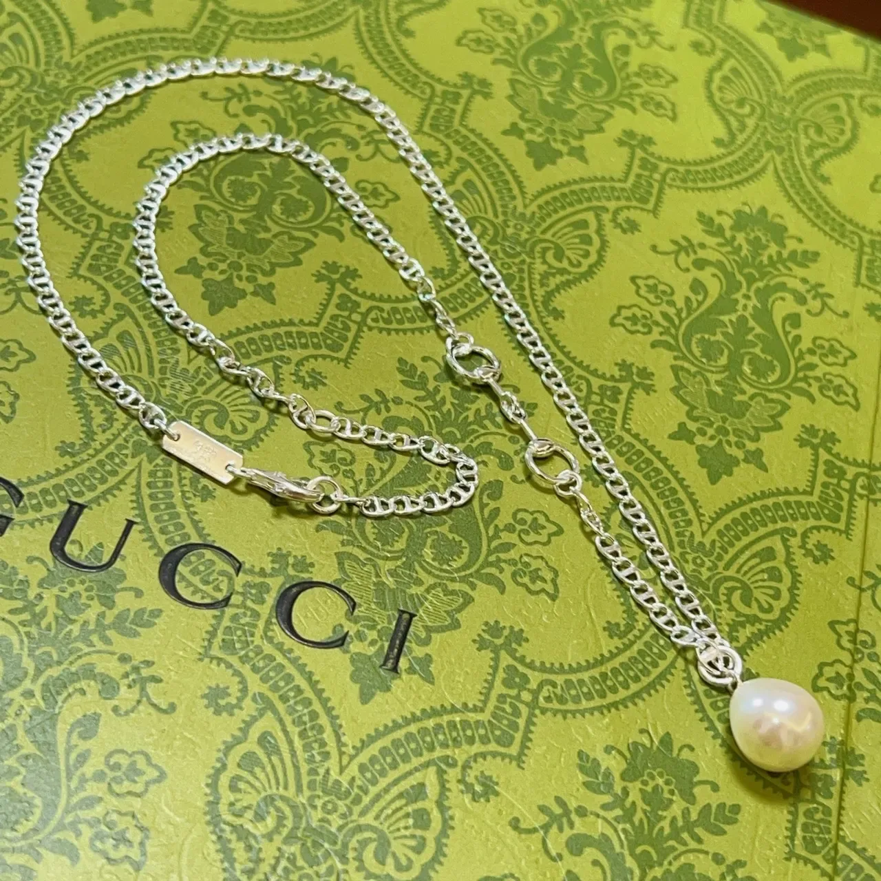 Gucci Silver Chain Single Pearl Pendant Necklace 9
