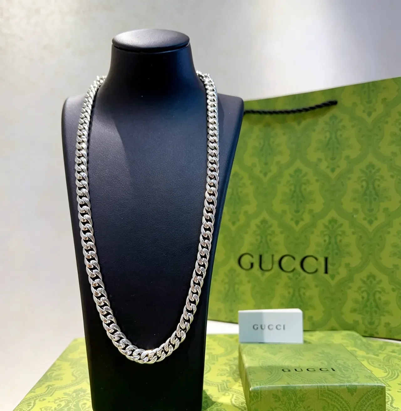 Gucci Silver Green Twisted Curb-Link Chain Double-G-Inspired Toggle Necklace 6