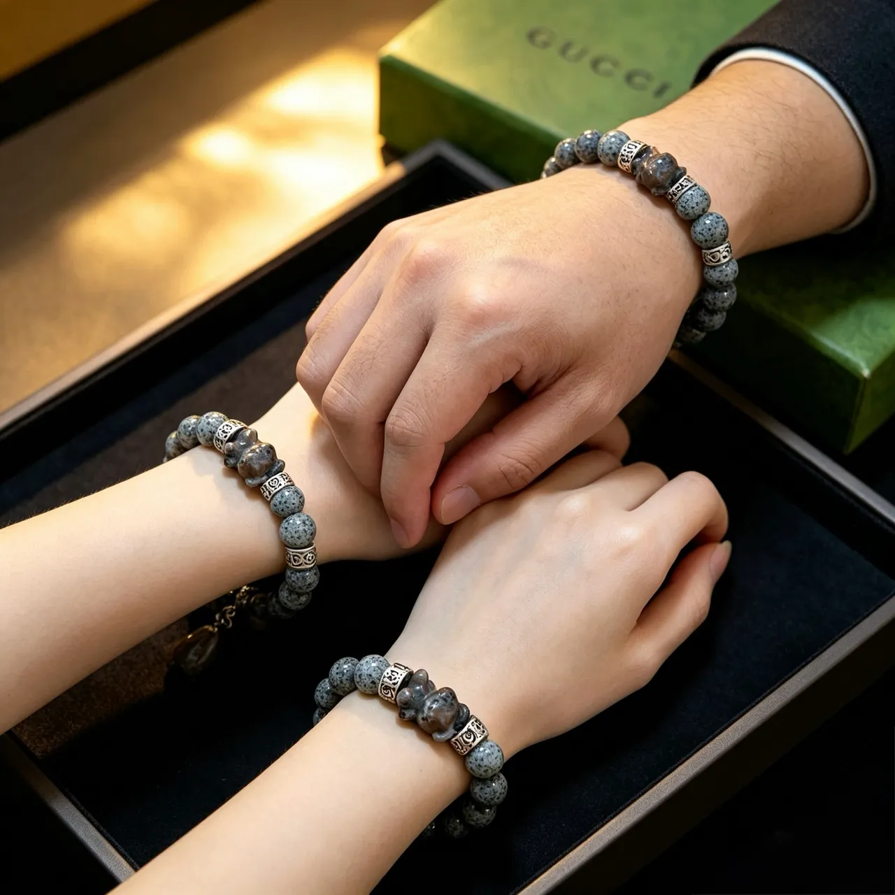 Gucci Speckled Stone and Silver-Tone Engraved Bead Bracelet 6