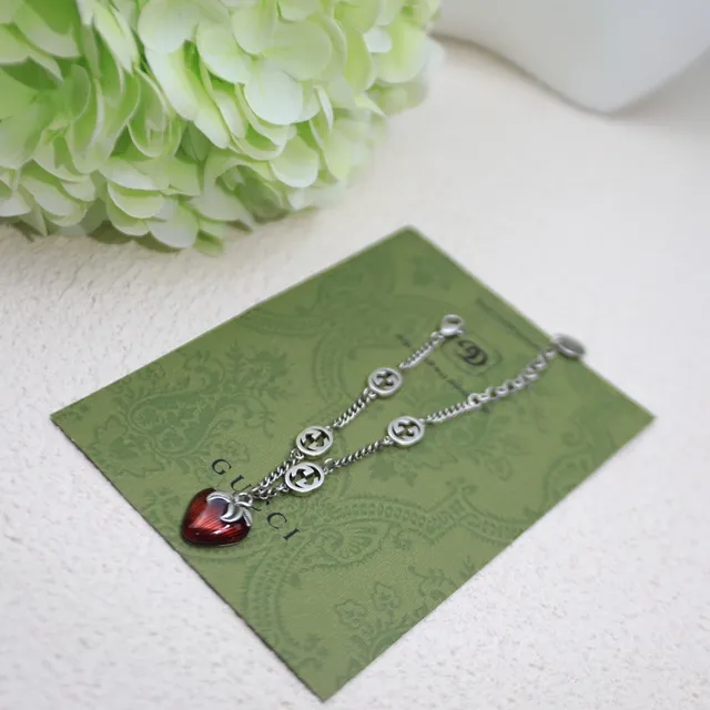 Gucci Charme Fraise Argent Chaîne Rouge à Maillons Charms G Entrelacés Bracelet 6