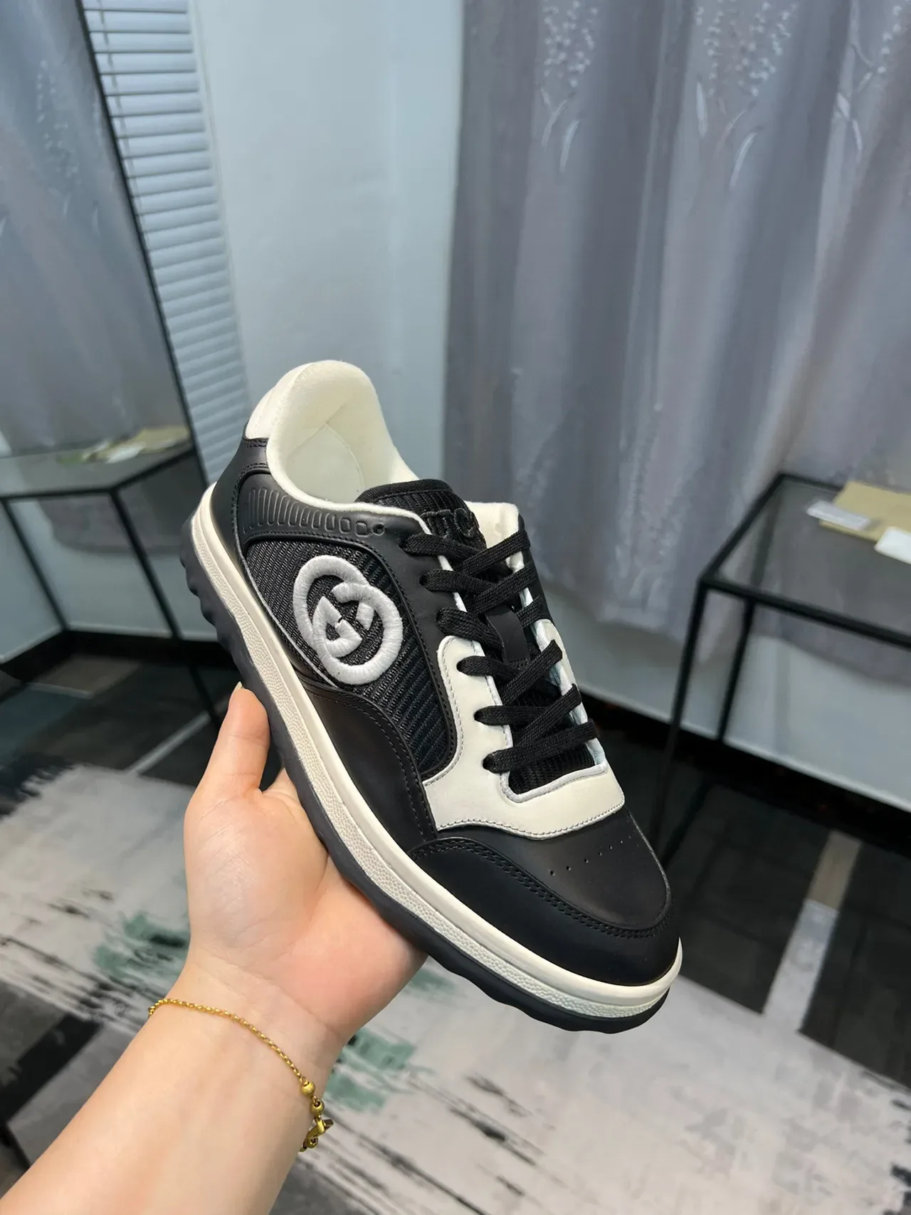 Gucci Tennis 1977 Black and White Lifestyle Sneakers 6