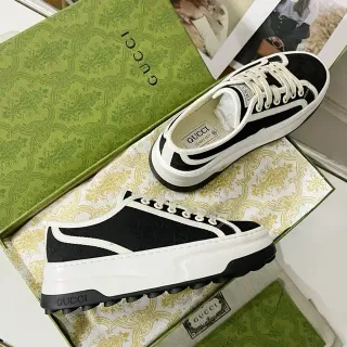 Gucci Tennis 1977 Black and White Lifestyle Sneakers