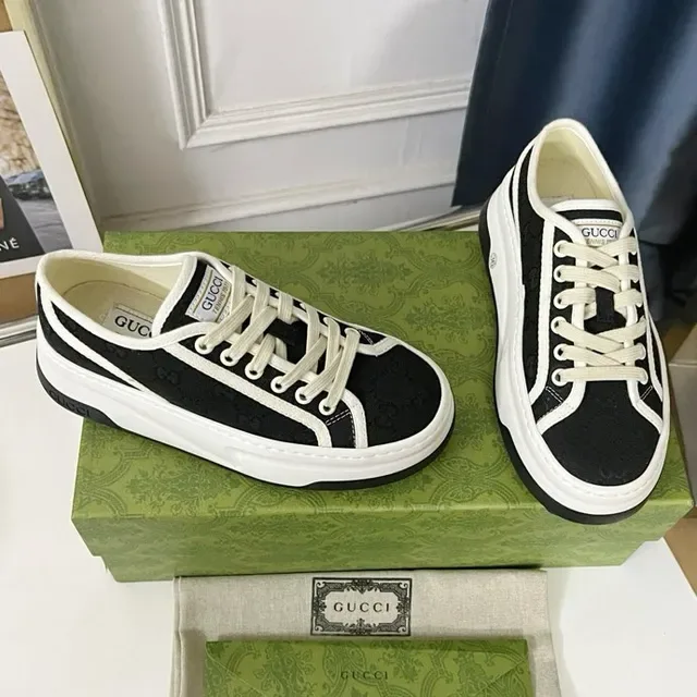 Gucci Tennis 1977 Black and White Lifestyle Sneakers 6