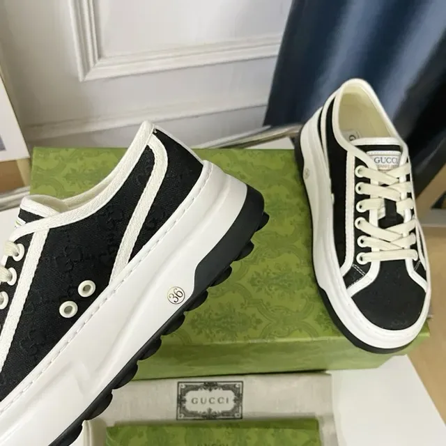 Gucci Tennis 1977 Black and White Lifestyle Sneakers 7