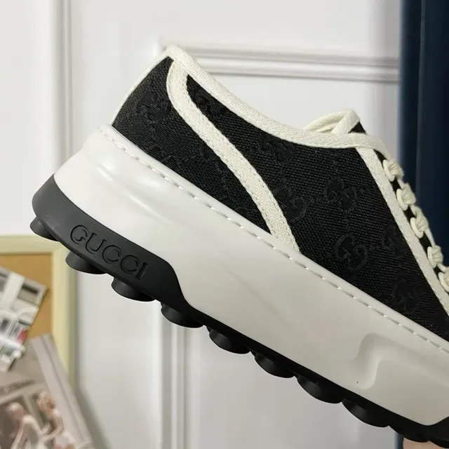 Gucci Tennis 1977 Black and White Lifestyle Sneakers 8