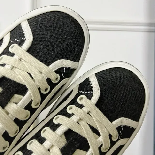 Gucci Tennis 1977 Black and White Lifestyle Sneakers 9