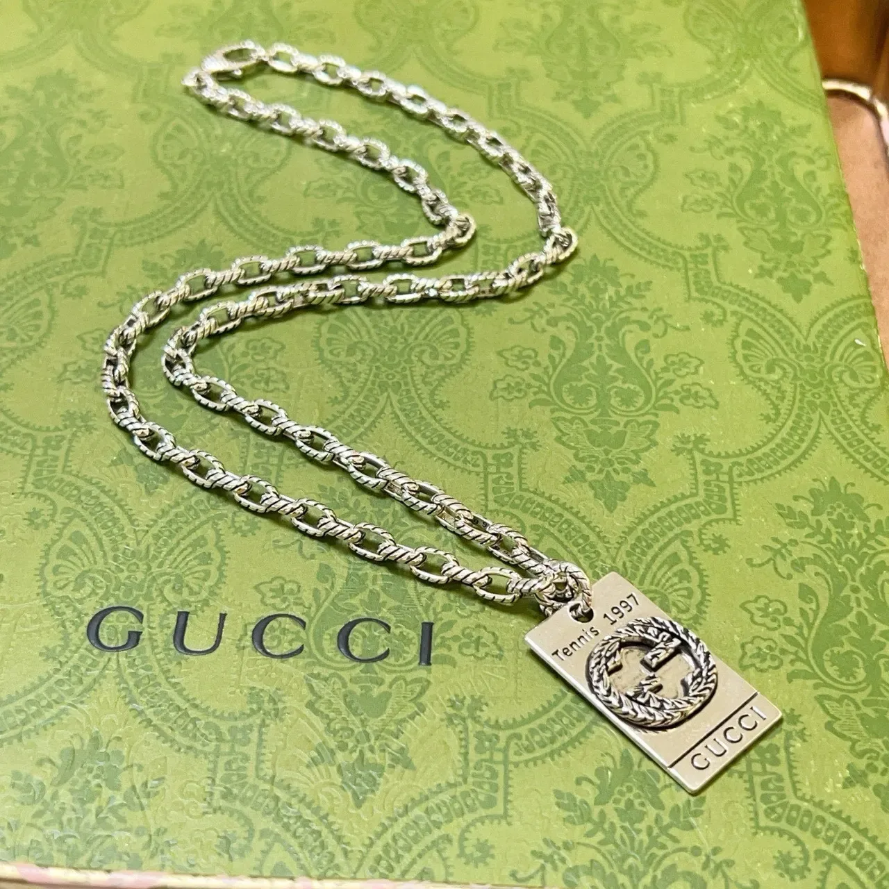 Gucci Tennis 1977 Silver-Tone Twisted-Link Tag Necklace 7