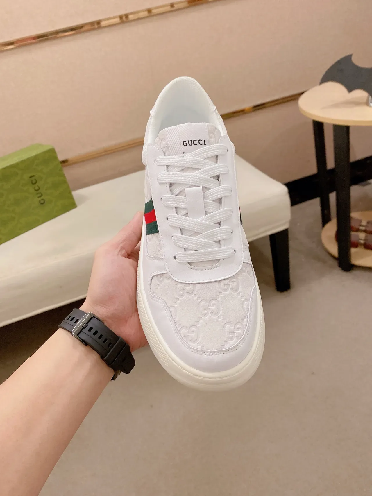 Gucci Tennis 1977 Sneakers Lifestyle Blanc Vert Rouge Web 5