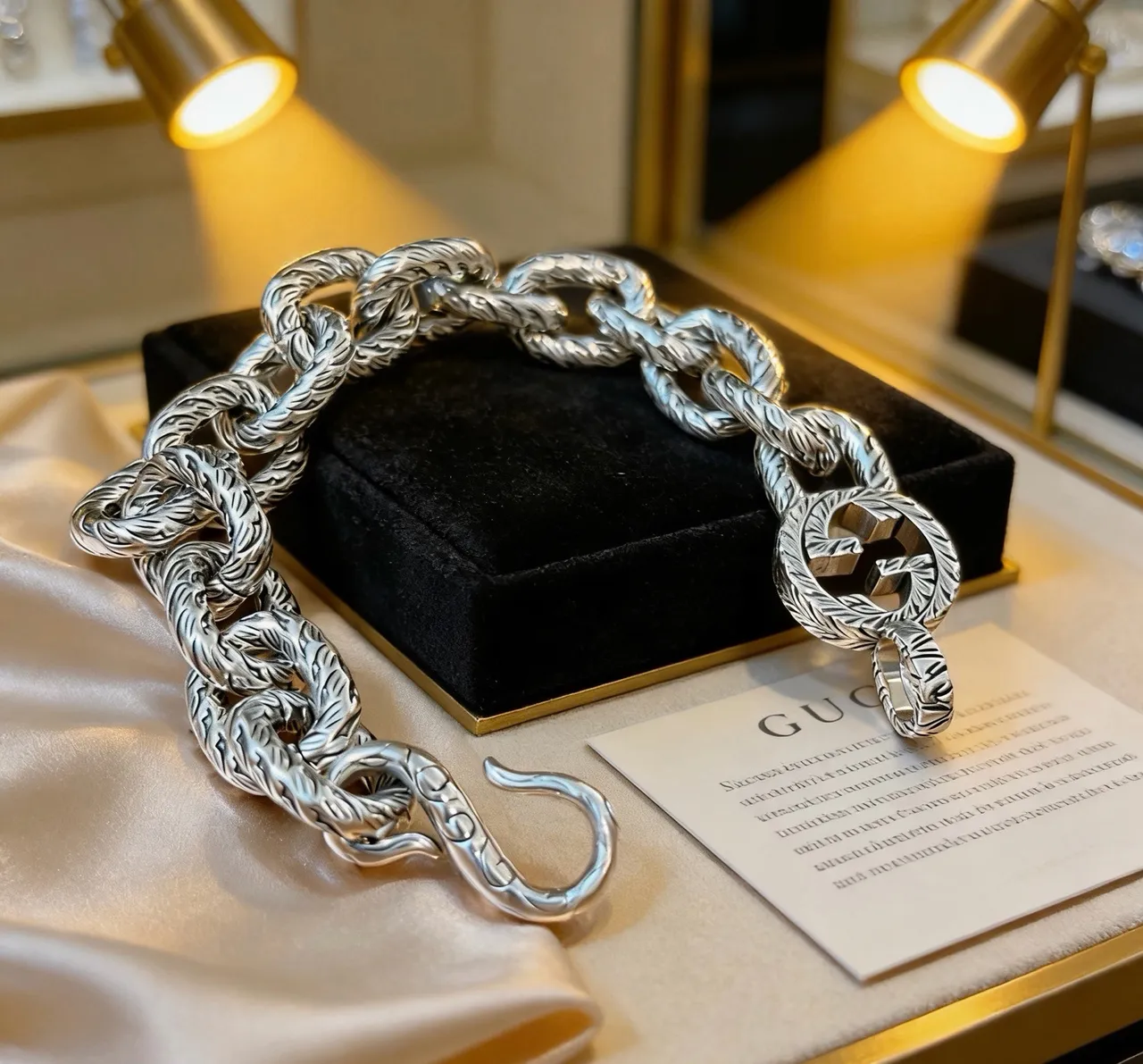 Gucci Twisted Chain Silver Rope-Link Engraved Leaf Motif Bracelet 6