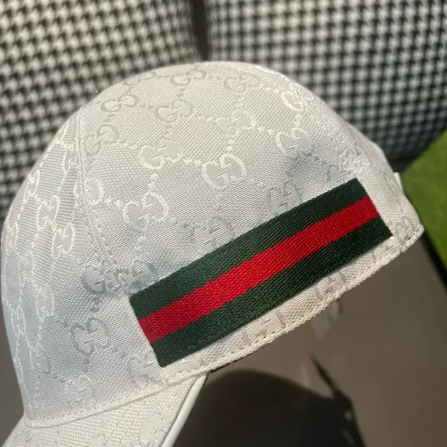 Gucci সাদা কালো GG Monogram Jacquard Web Stripe Accent বেসবল ক্যাপ 5