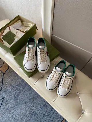 Gucci White Green Embossed GG Monogram Web Stripe Detail Lifestyle Sneakers 2