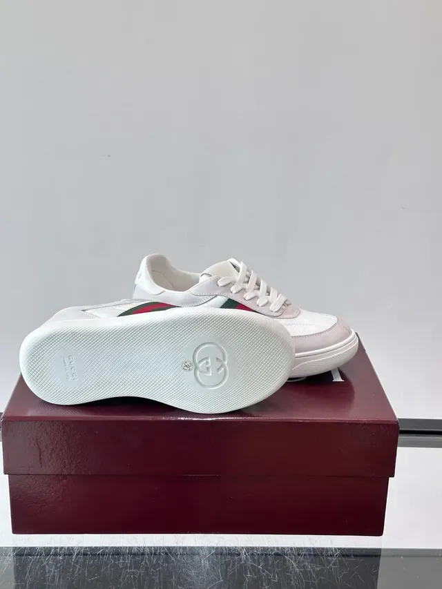 Gucci White Green Low-Top Web Stripe Detail Lifestyle Sneakers 2