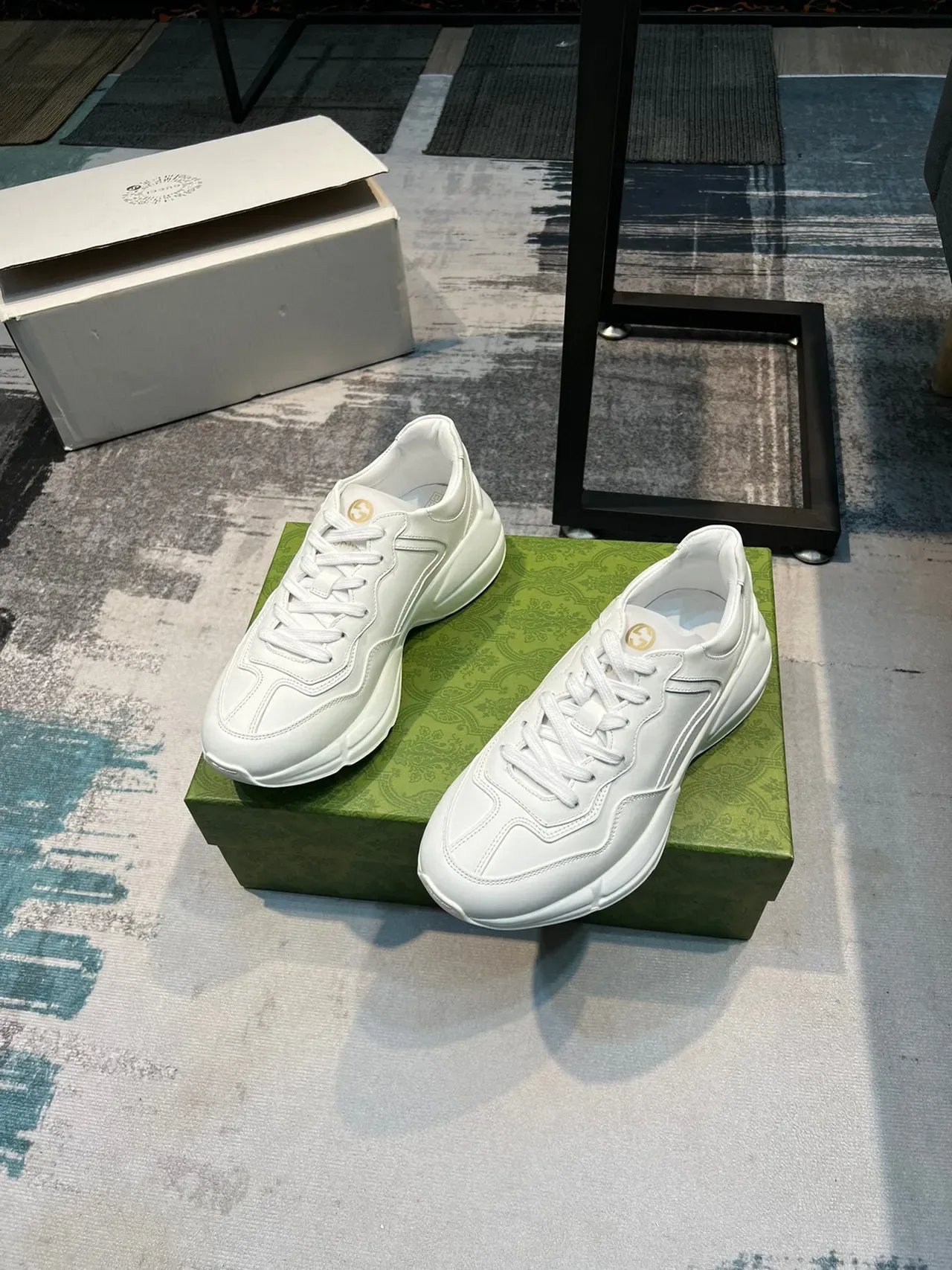 Gucci Blancos Monocromas Suela Escultórica Zapatillas Chunky 2