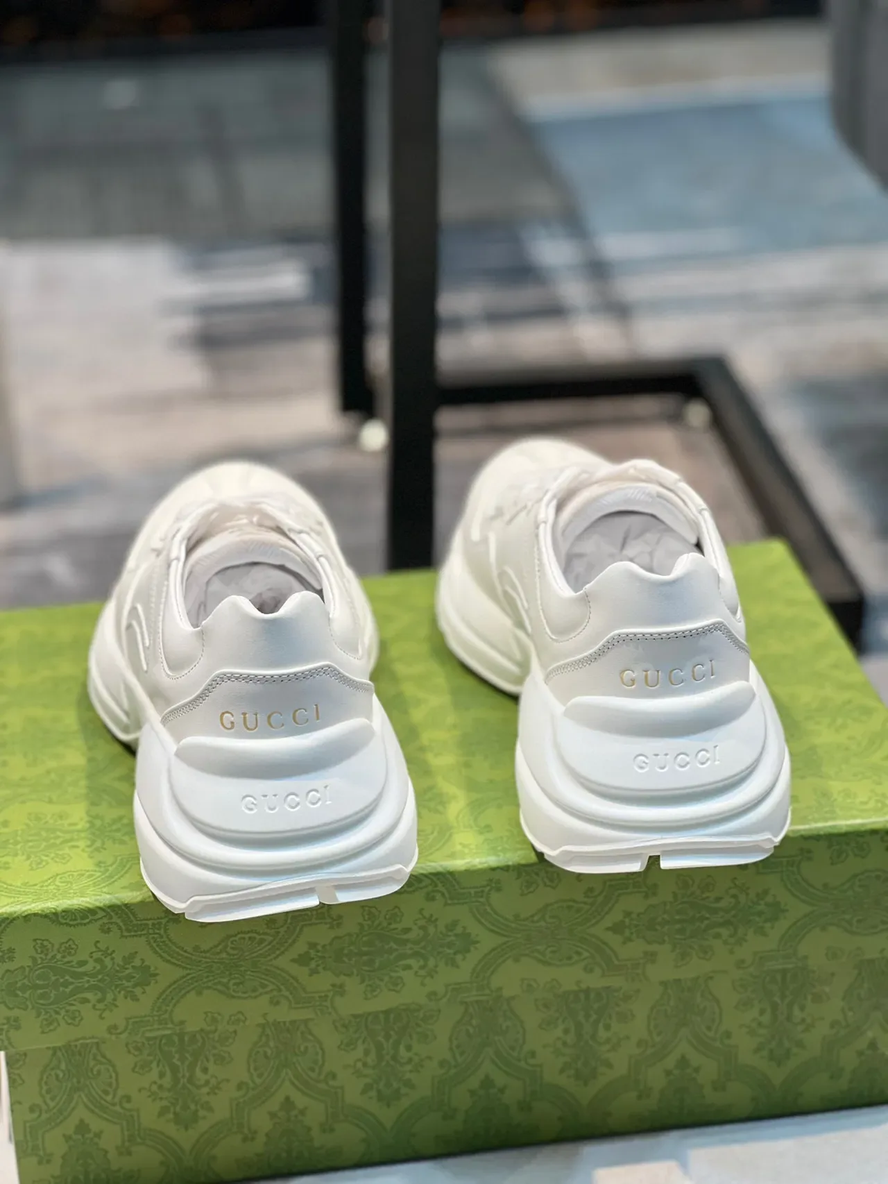 Gucci Blancos Monocromas Suela Escultórica Zapatillas Chunky 3