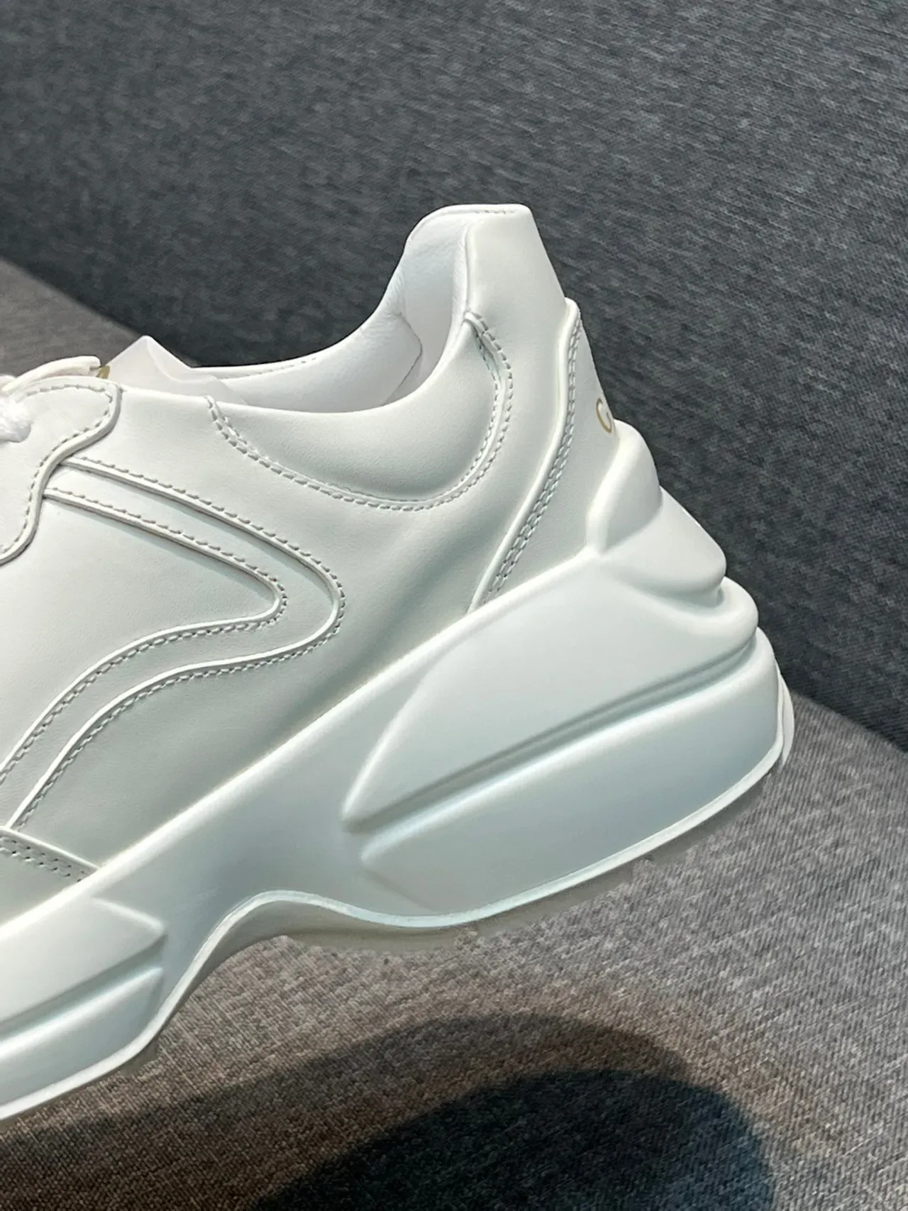 Gucci Blancos Monocromas Suela Escultórica Zapatillas Chunky 8