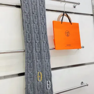Hermès Chaine d'Ancre رمادي أصفر حياكة كابل مطرز لوجو كشمير وشاح