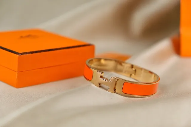 Hermès Clic H Bracelet rigide émail orange doré 5