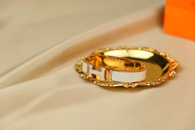 Hermès Clic H White Enamel Rose Gold-Tone Bracelet 4