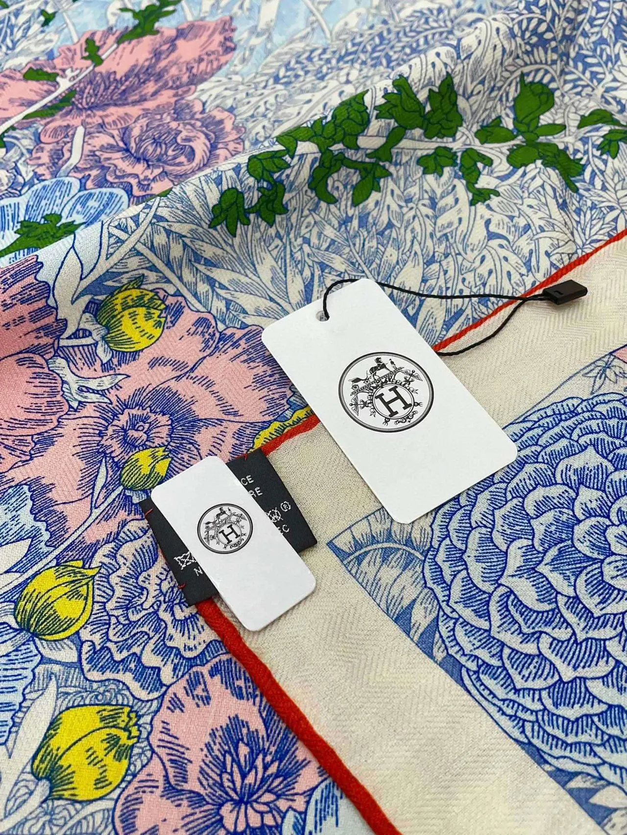 Hermès ফুল প্রিন্ট বর্ডার-ট্রিমড রেশম স্কার্ফ 1