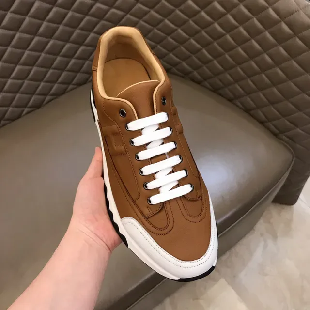Hermès H Course বাদামী চামড়া এবং সাদা বৈপরীত্য সোল লাইফস্টাইল স্নিকার 4