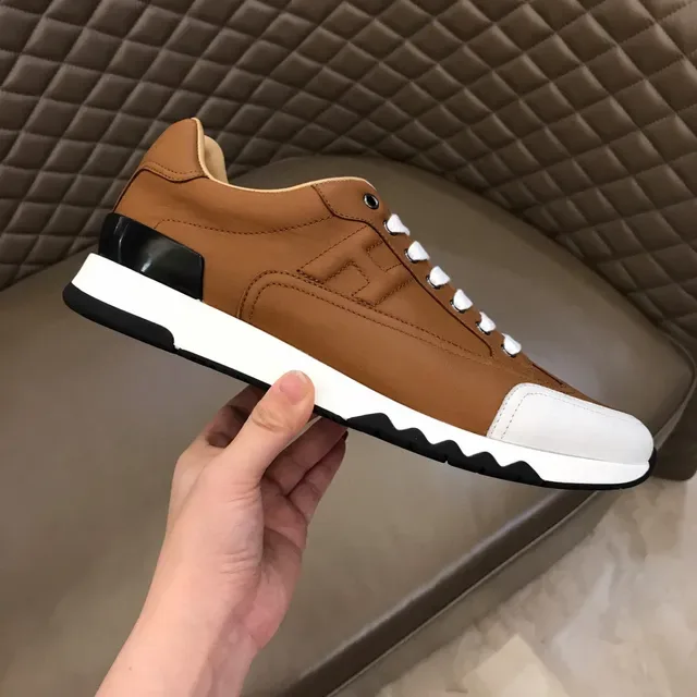 Hermès H Course বাদামী চামড়া এবং সাদা বৈপরীত্য সোল লাইফস্টাইল স্নিকার 5