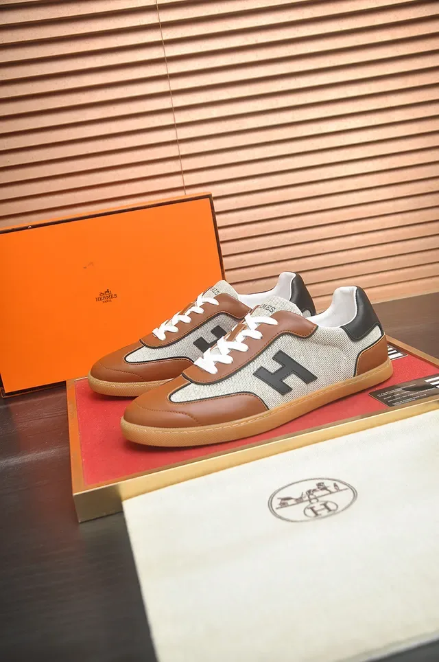 Hermès H Logo tênis bege marrom preto goma tênis lifestyle 4