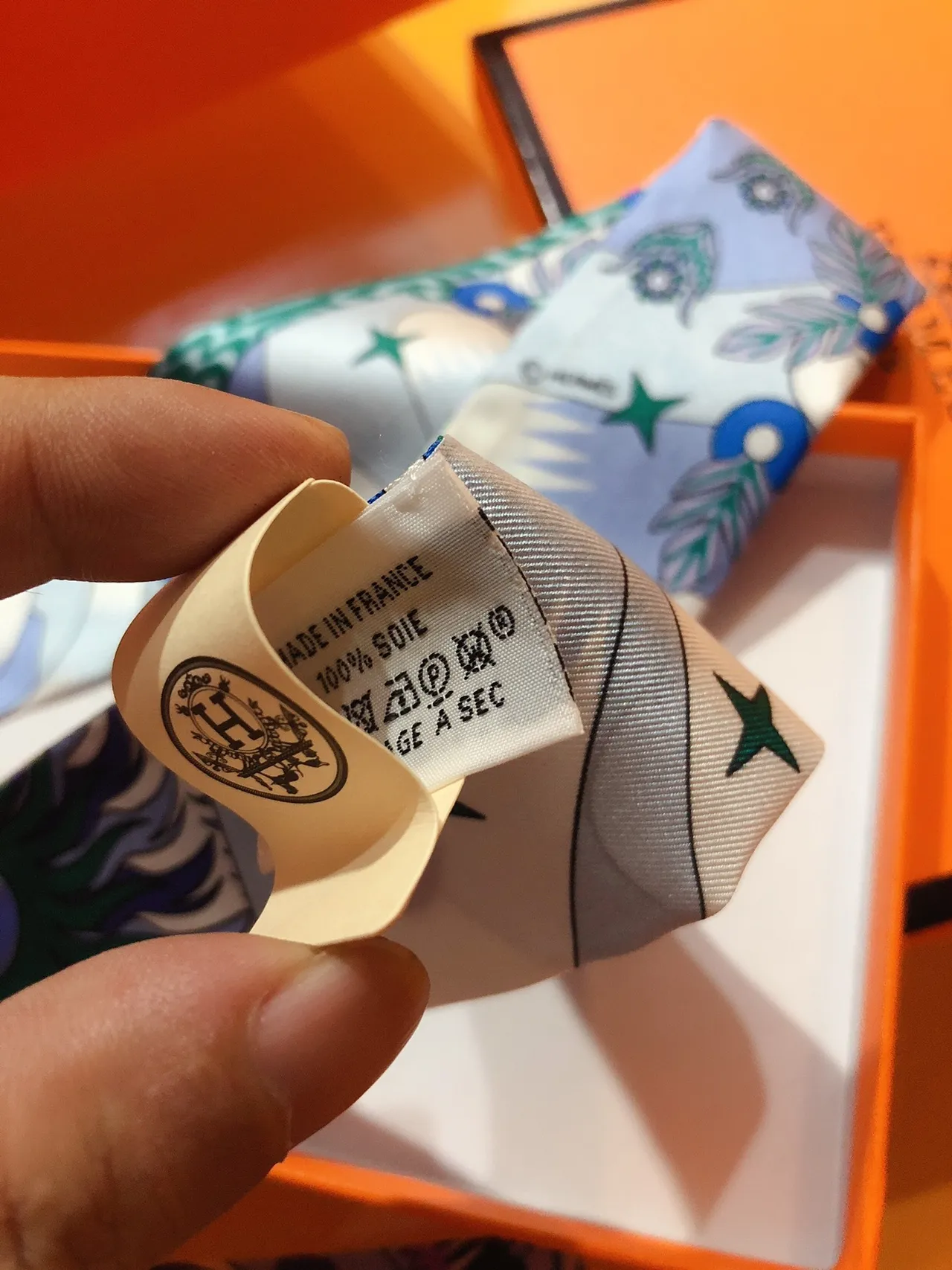 Hermès La Source de Pégase Twilly Silk Scarf 3
