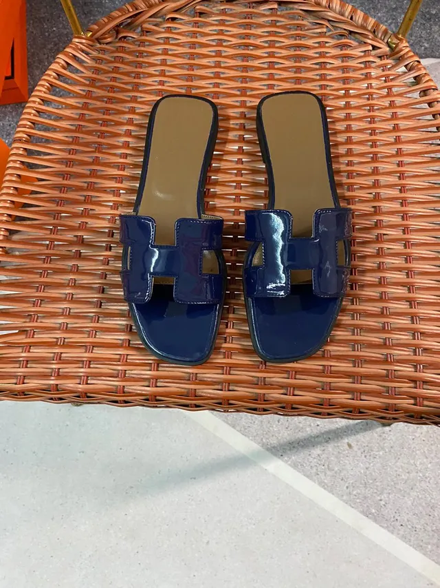 Hermès Navy Beige Patent Leather H-Strap Slippers 6