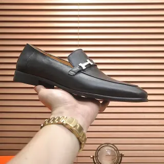 Hermès Oran Preto Couro H-Buckle Loafer