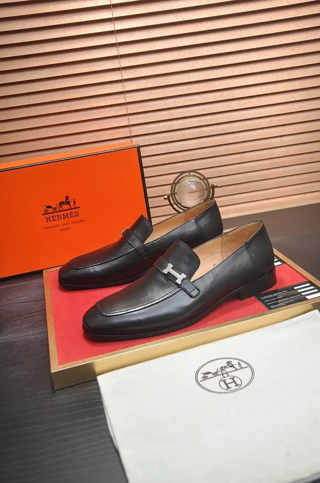 Hermès Oran Black Leather H-Buckle Loafer 4