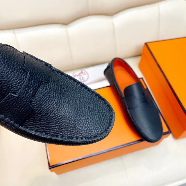Hermès Oran Black Pebbled Leather H-Strap Loafers 4