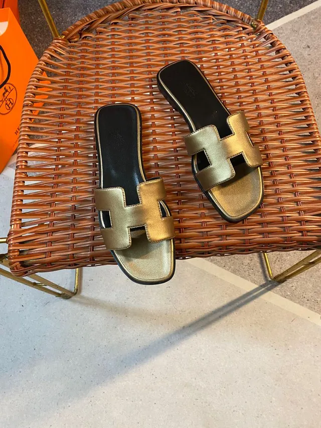 Hermès Oran Gold Leather H-Strap Slippers 2
