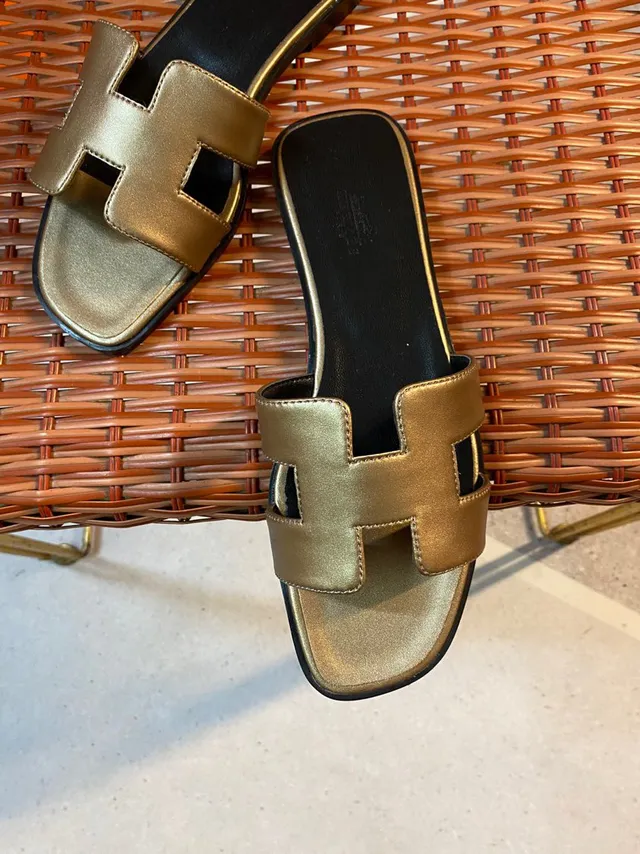 Hermès Oran Gold Leather H-Strap Slippers 4
