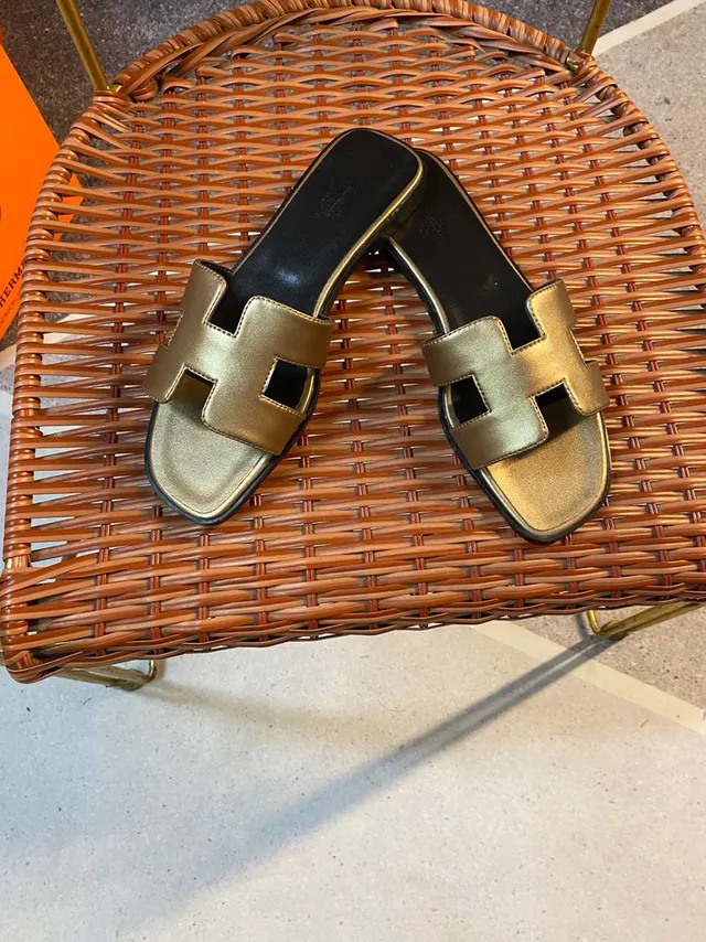 Hermès Oran Gold Leather H-Strap Slippers 6