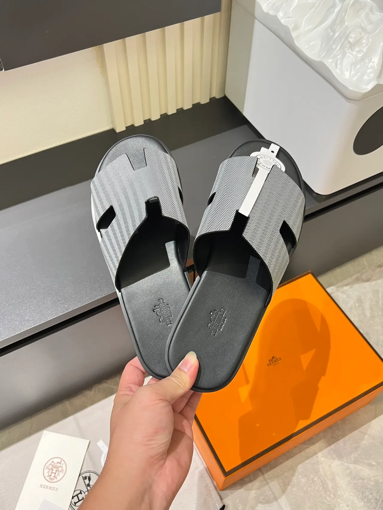 Hermès Oran Gray White H-Shaped Strap Flat Sole Slippers 19
