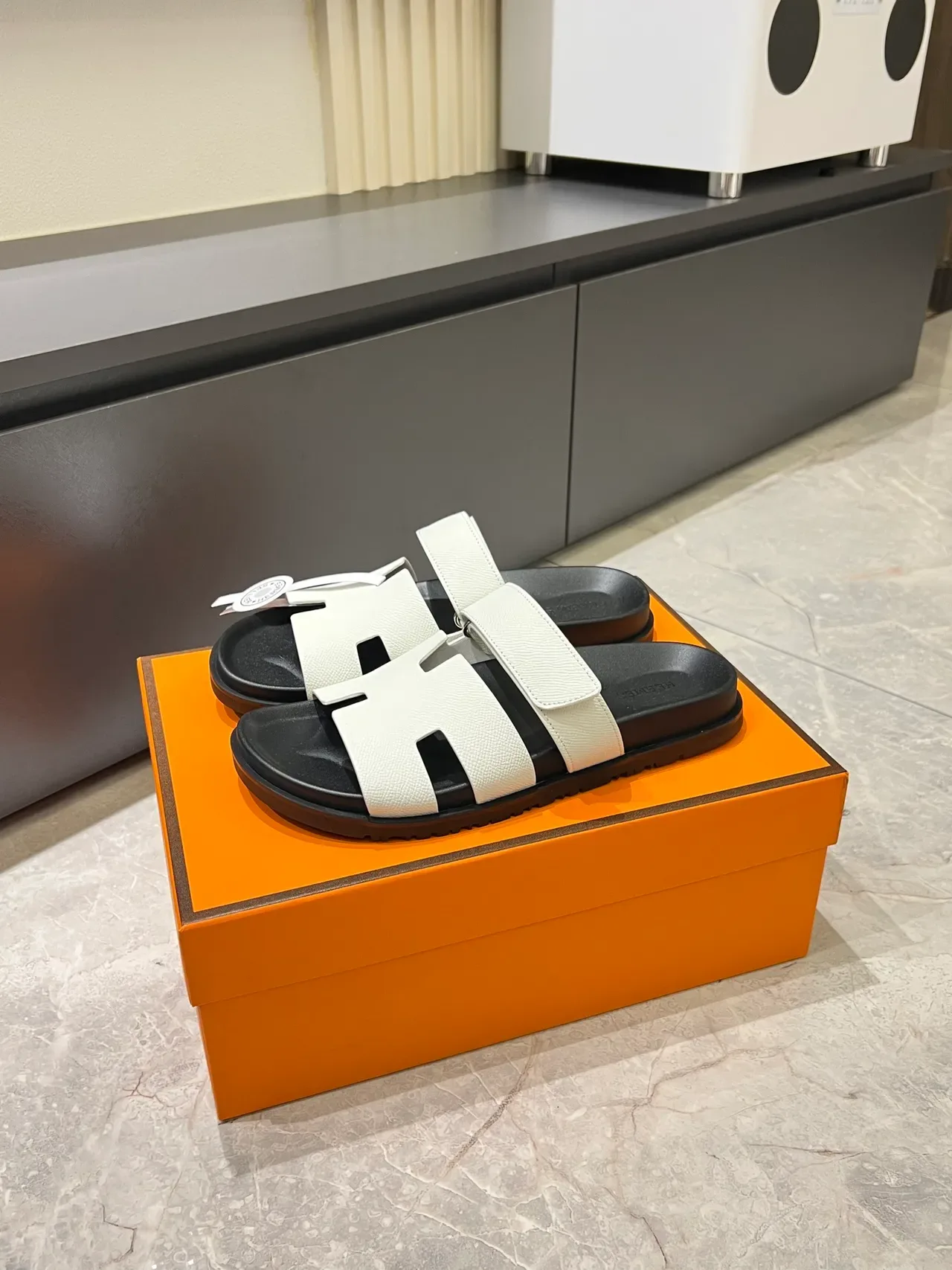 Hermès Oran H-Strap Leather Slide Slippers 19