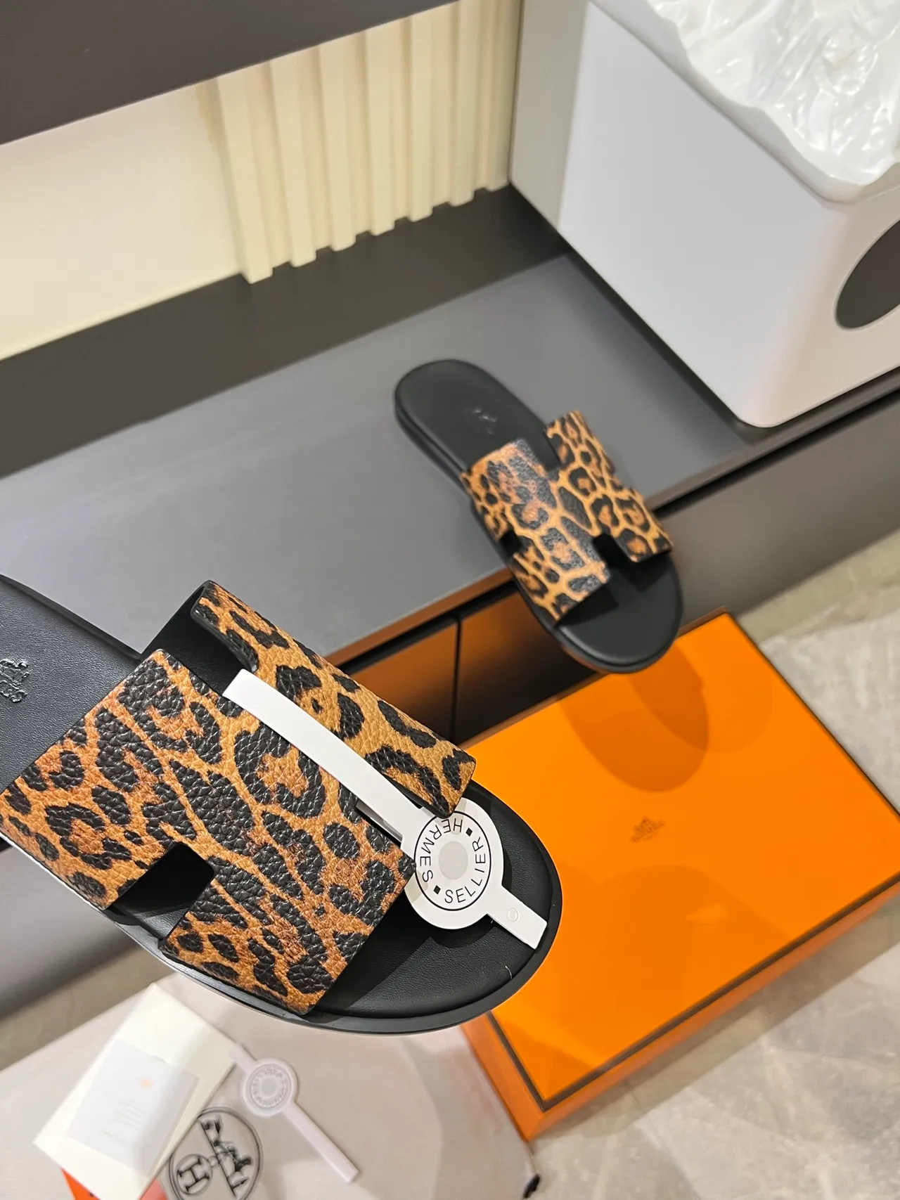 Hermès Oran Leopard-Print H-Strap Slippers 4