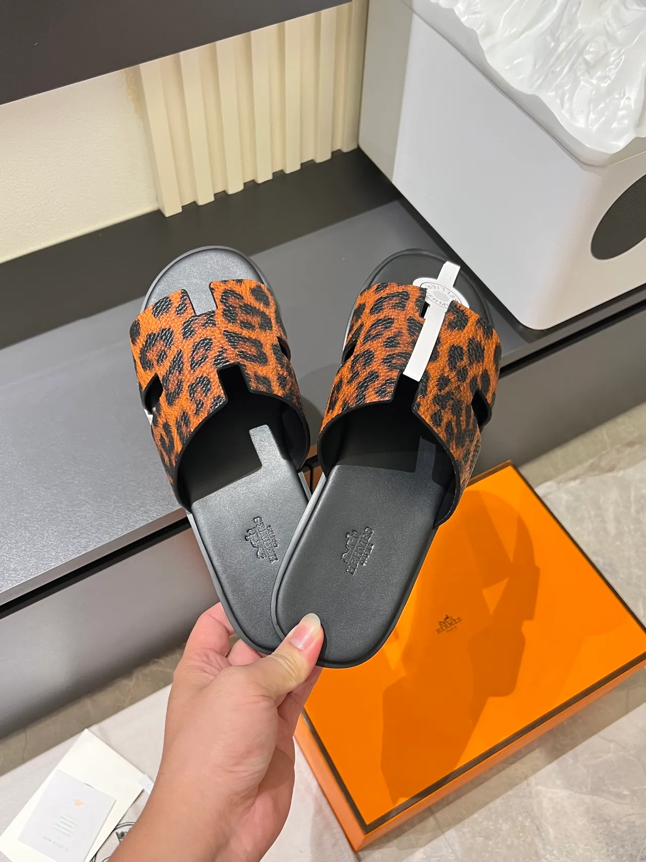 Hermès Oran Leopard-Print H-Strap Slippers 8