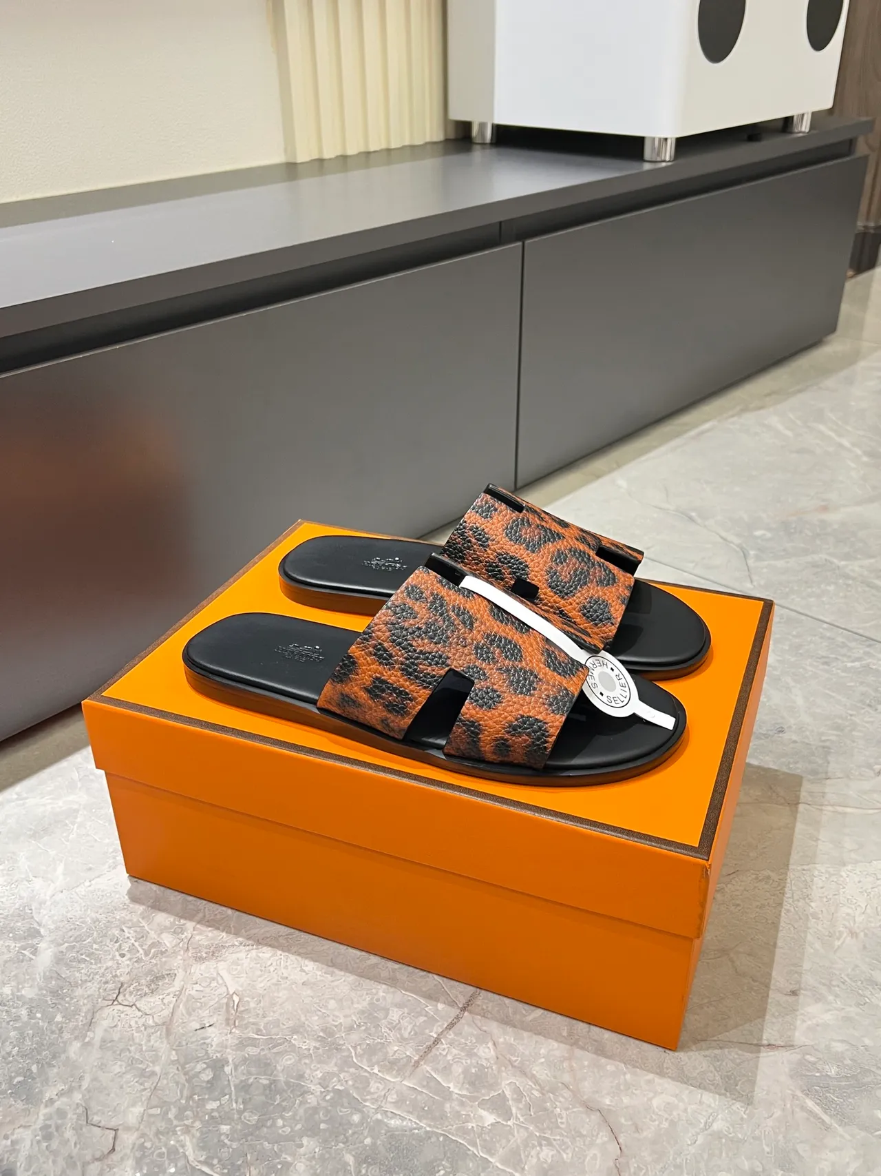 Hermès Oran Leopard-Print H-Strap Slippers 13