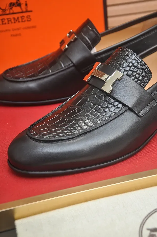 Hermès Oran Mocassin Cuir Noir Embossé Crocodile Orteile Boucle H Or 3